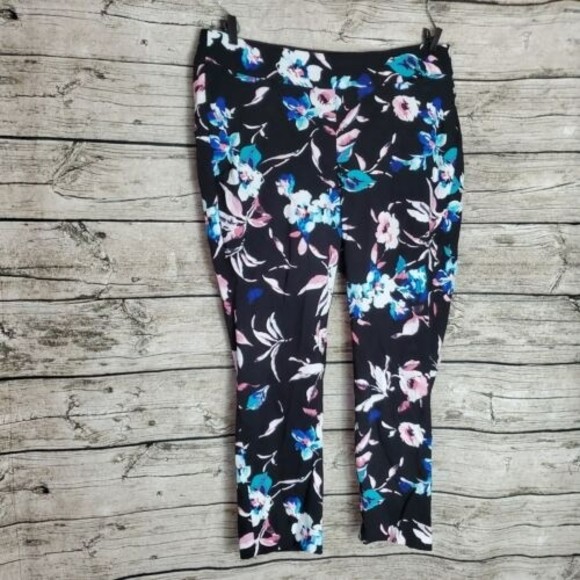 Lane Bryant Womens Pants Plus Size 18R The Allie Black Floral Ankle Tapered - Picture 1 of 6
